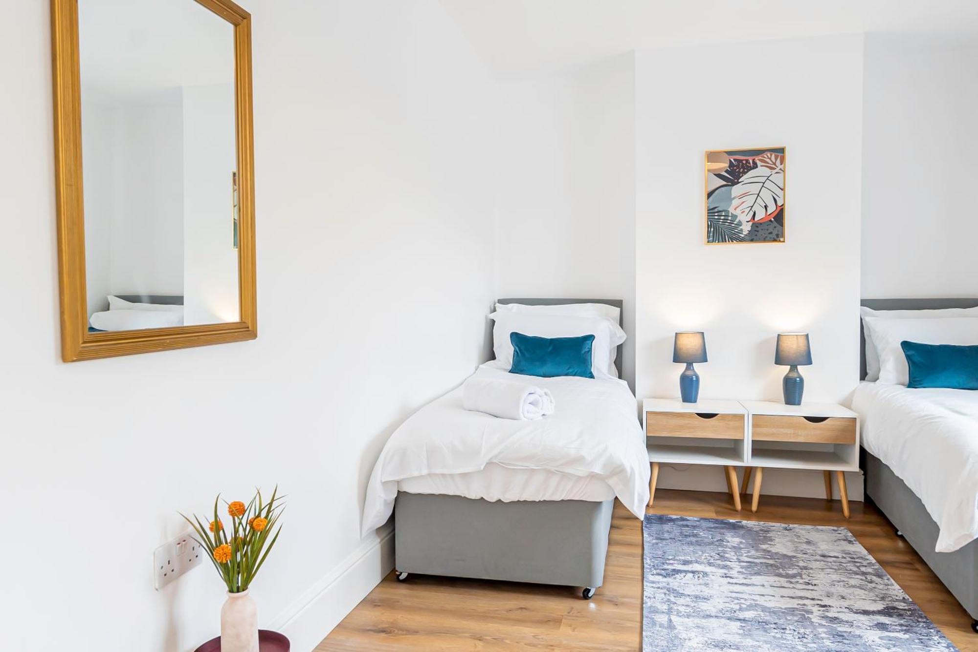Charming 2-Bedroom Flat With A Garden And Free Parking At Abingdon Оксфорд Екстериор снимка
